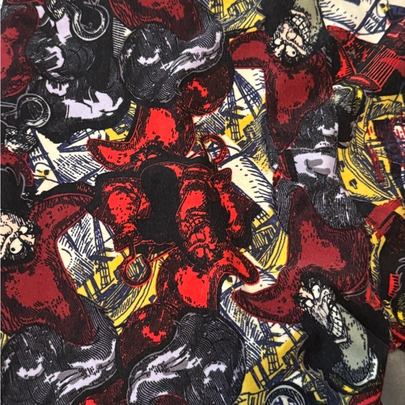 LuLaRoe Disney Villains Captain Hook OS Leggings - Picture 10 of 11